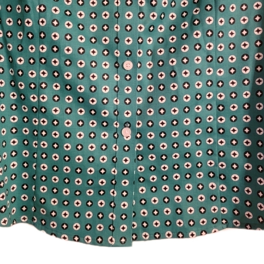 3/$15 Non-Iron PETITE RETRO PRINT BUTTON DOWN DRESS SHIRT - Picture 5 of 7